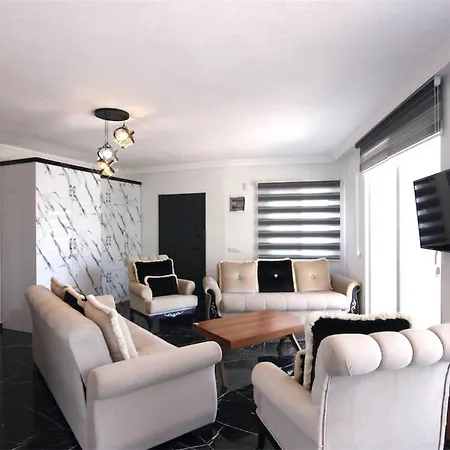 Comfy Flat In Islamlar With Garden And Balcony Lägenhet *